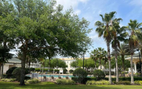 Stunning resort condo, 3 BR/2 ba, pets OK